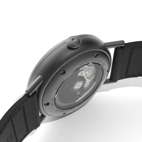 UNIVERSUM MECHANICAL BLACK